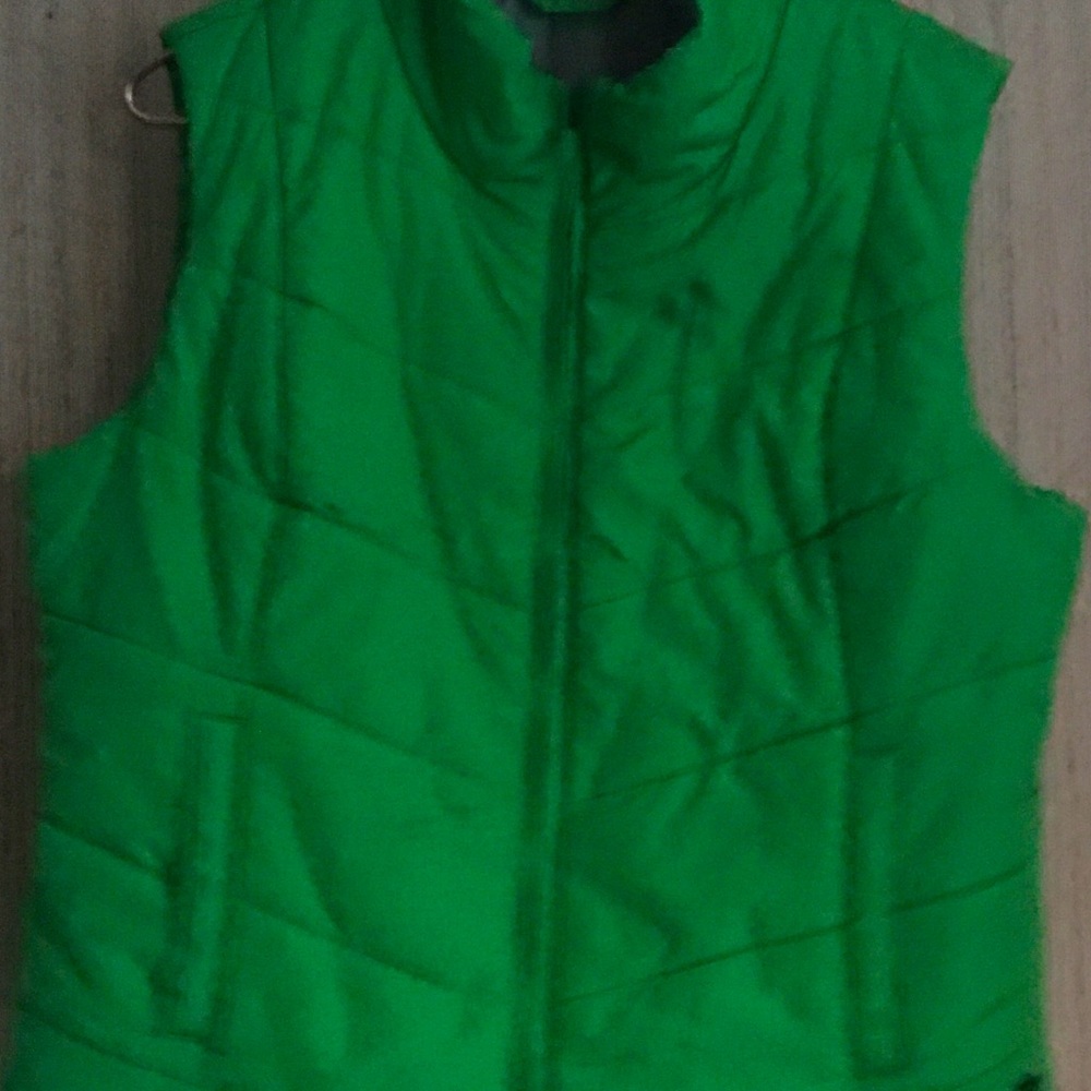 Aeropostale women’s vest size xl